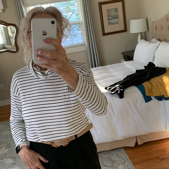 Loose cowl neck long sleeve top. - Picture 3 of 9